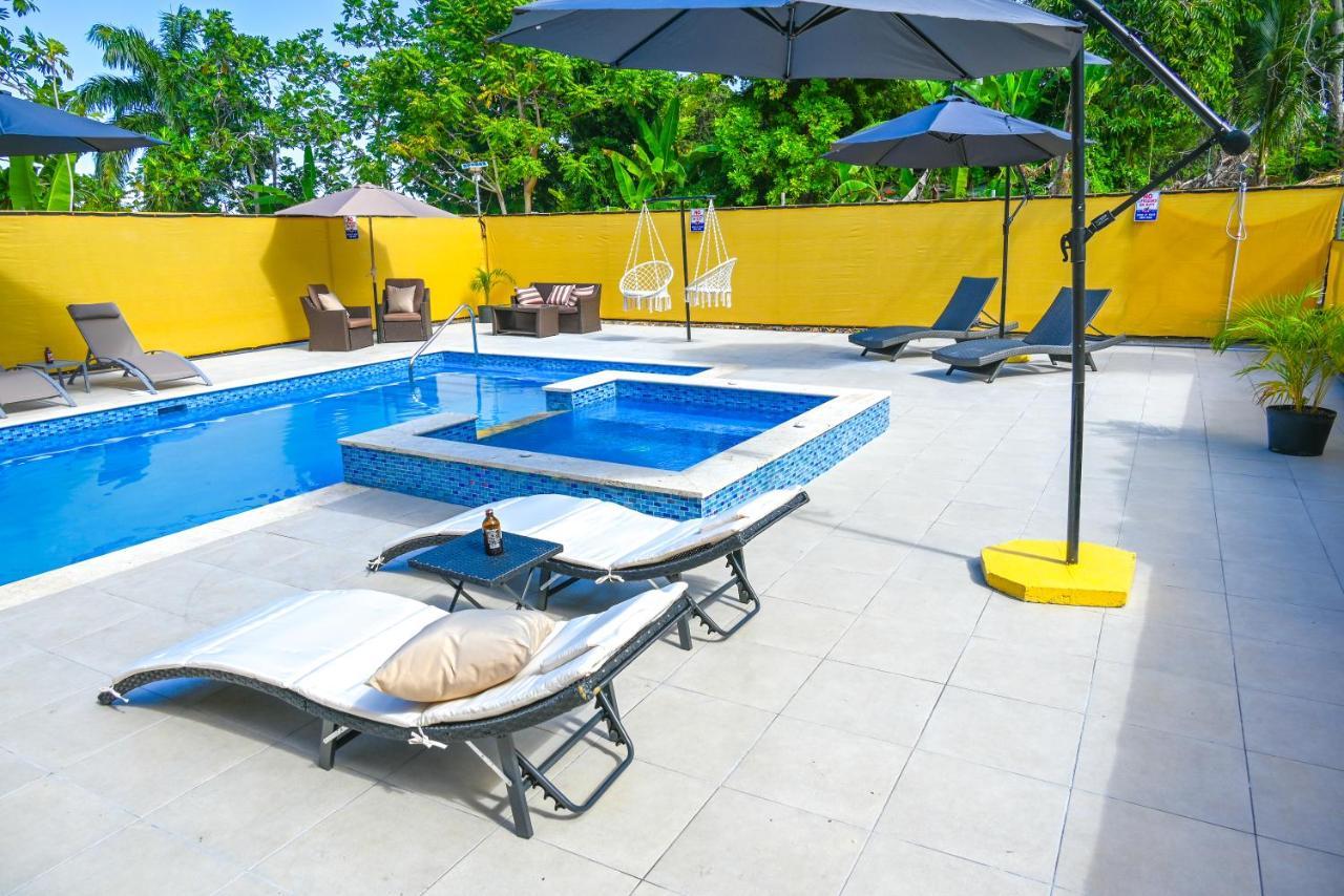 Takuma Boutque Hotel Hotel Rooms & Suites Montego Bay Exterior photo