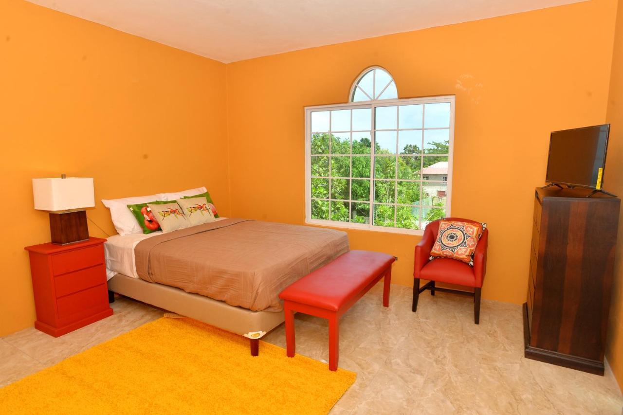 Takuma Boutque Hotel Hotel Rooms & Suites Montego Bay Exterior photo