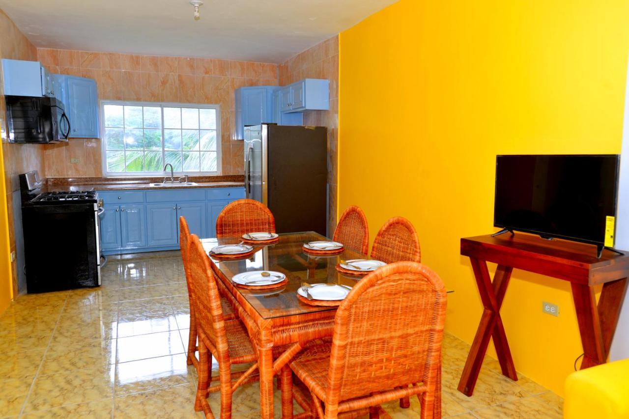 Takuma Boutque Hotel Hotel Rooms & Suites Montego Bay Exterior photo